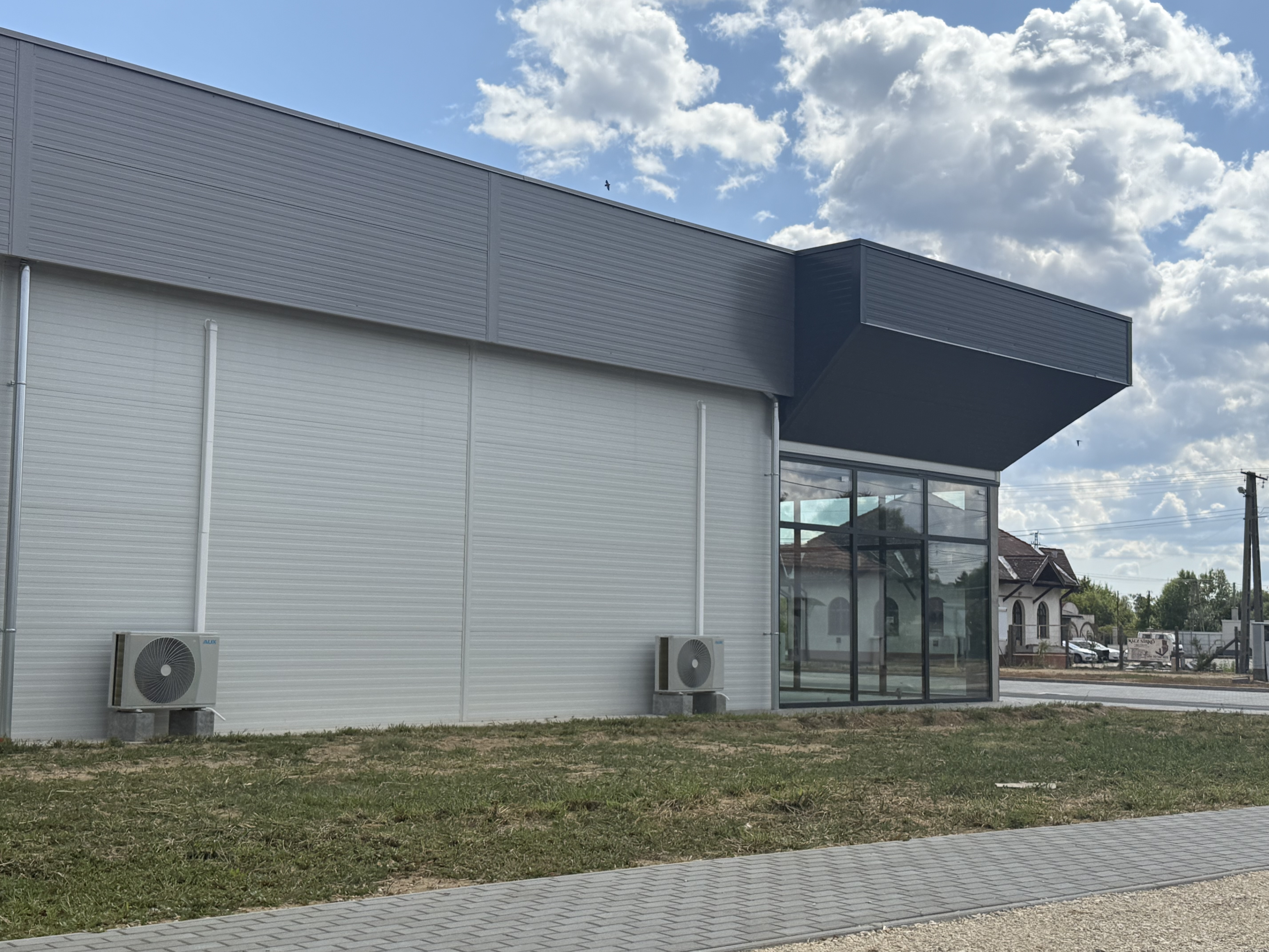 Épület Zalaszentgróton - 1. kép